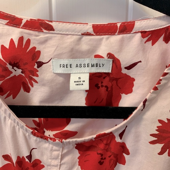 5/$25 Item Free Assembly 100% Cotton Pink Floral Top - Picture 4 of 6